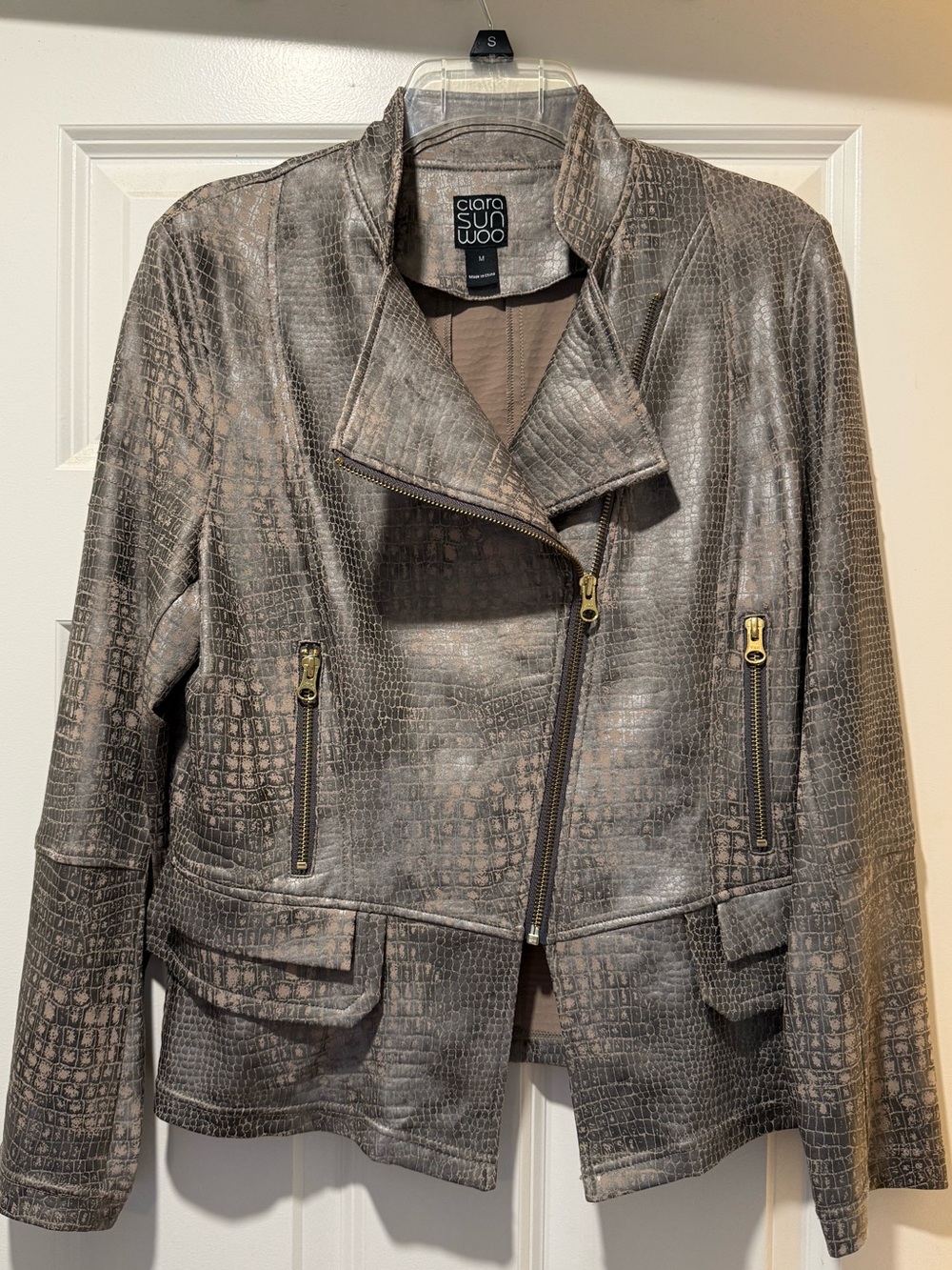 CLARA SUNWOO LIQUID LEATHER TEXTURED BIKER JACKET - CROCODILE- Size M
